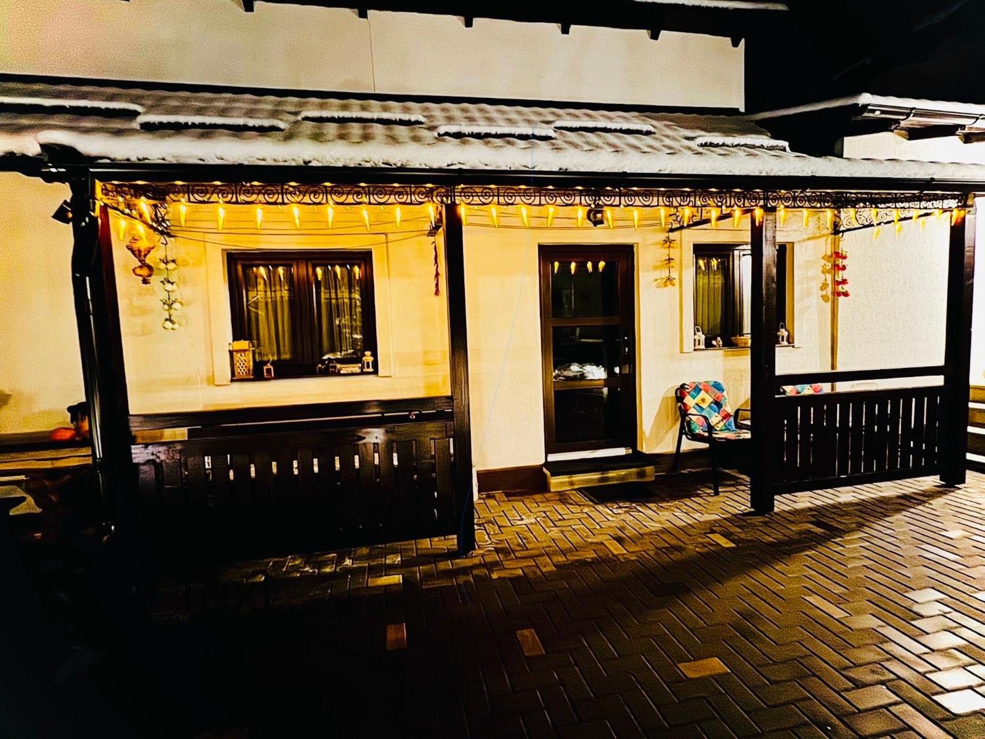R&B Guest House 큼홀룸그몰도베네스크 외부 사진